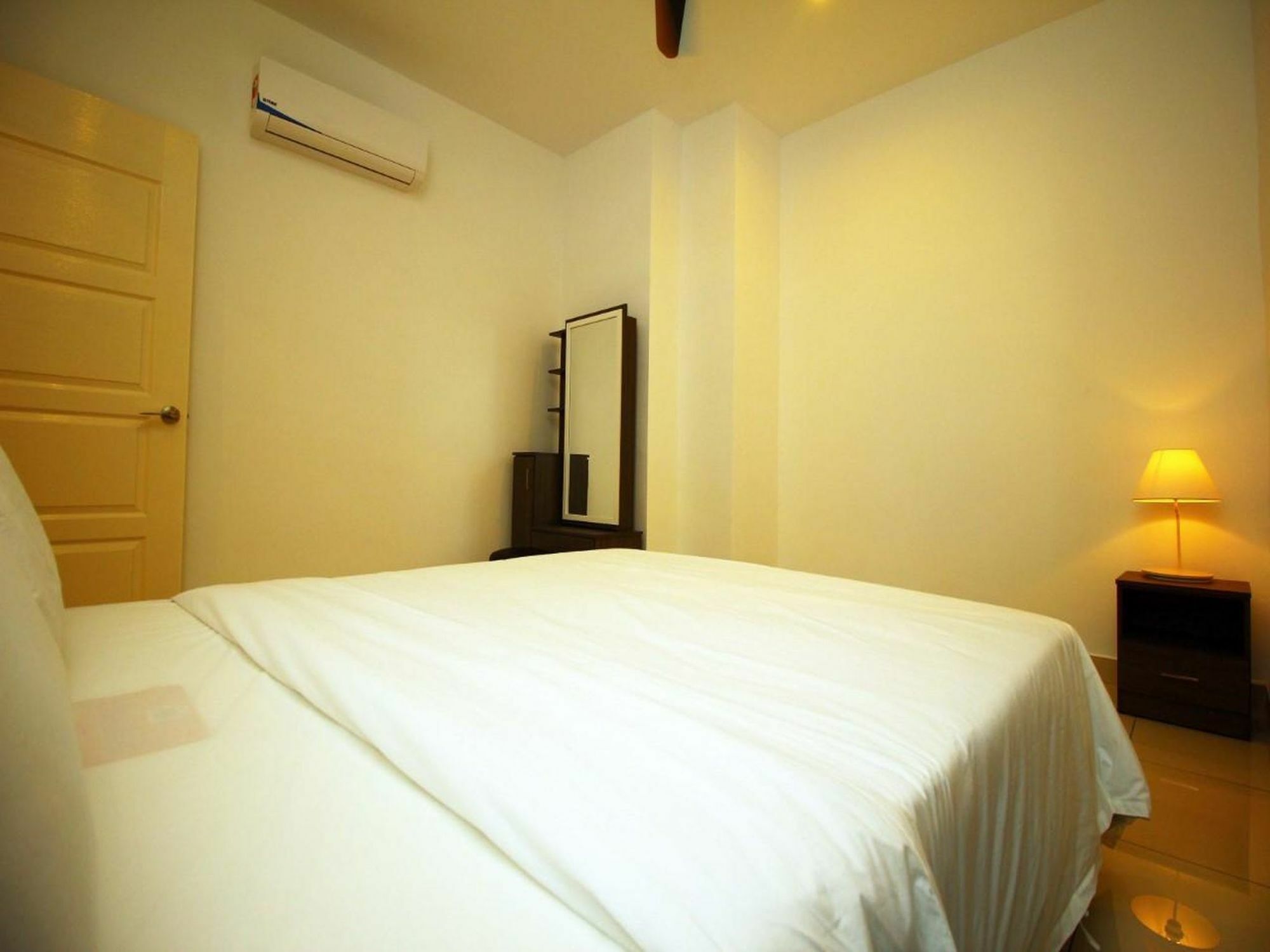 Mansion One Service Apartment George Town Exteriér fotografie